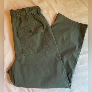 GAP green loose fitting pants
